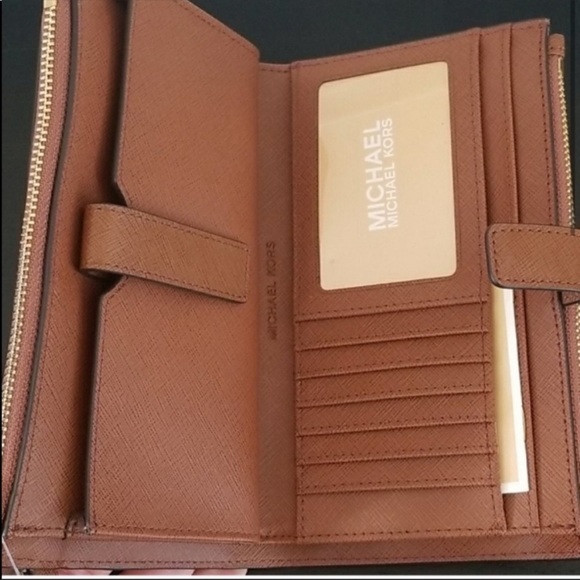 Michael Kors Jet Set Travel Dbl Zip Wristlet - Picture 2 of 6